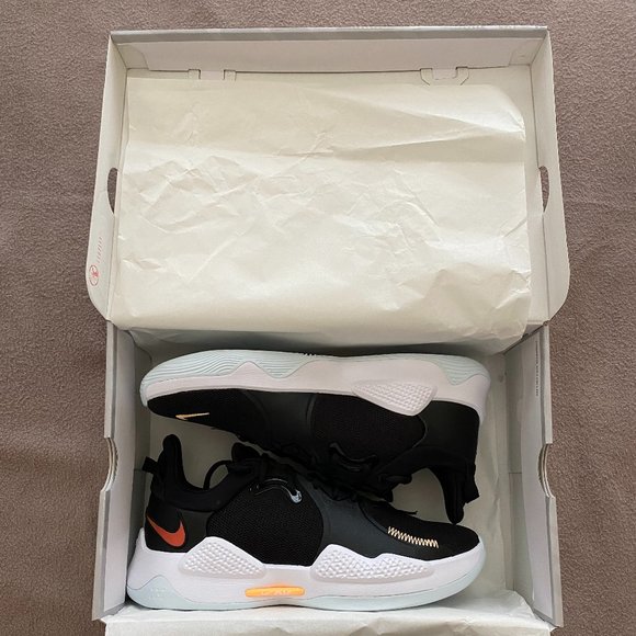 PG 5 \'Black\' Basketball Shoe/ Nike / Size 10.5
